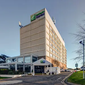3* מלון Express West By Ihg