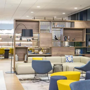 4* Hotel Courtyard By Marriott West